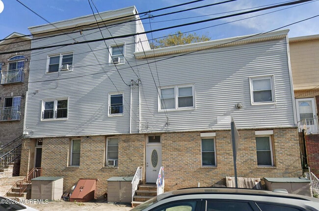 Building Photo - 158 Terrace Ave