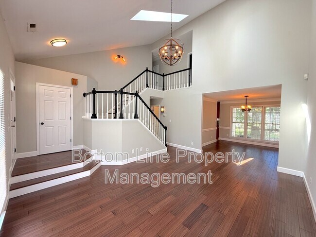 Foto del edificio - 2321 Heathershire Ln