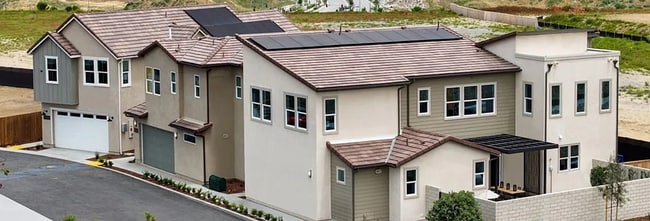 Building Photo - Newer 4BR Valencia Home in Solaire | Pool Community | Prime Location