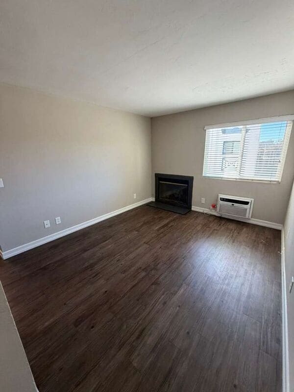 Foto del edificio - 6755 Mission Gorge Rd