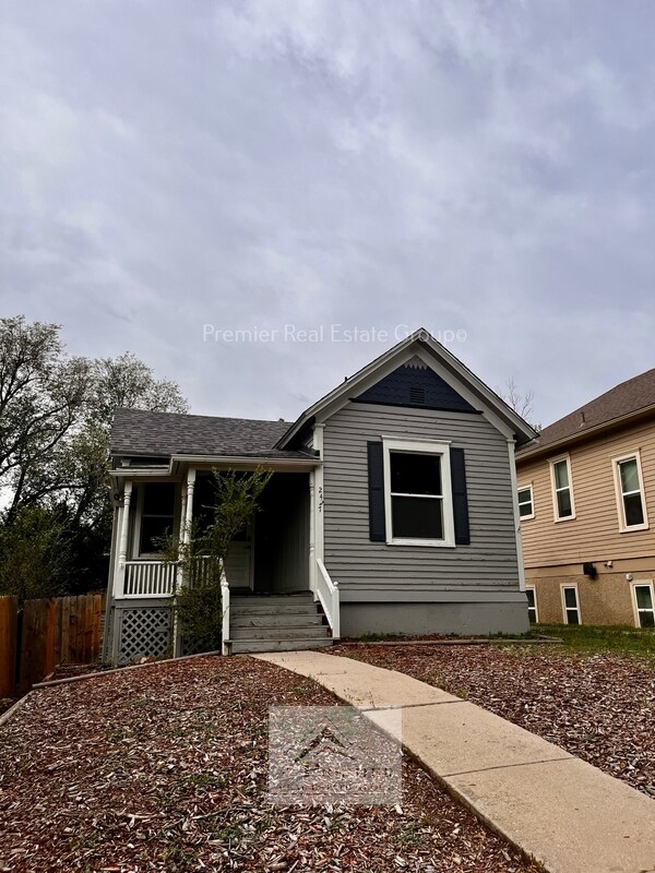 Building Photo - 2427 West Platte Avenue - 1