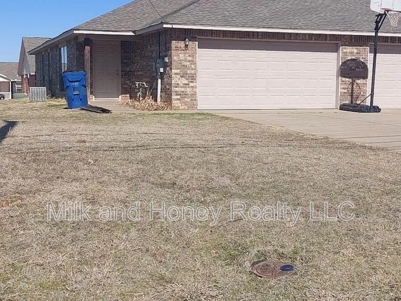 Primary Photo - 2710 W Oklahoma Ave
