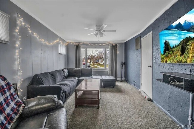 Foto del edificio - 11 Kaufman Dr