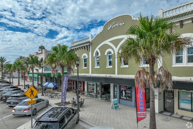 Central Daytona Beach is know for it's eclectic array of shops, art, dining and entertainment.