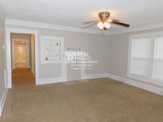 Building Photo - Cute 3 Bedroom/2 Bath Home in Greensboro 2...