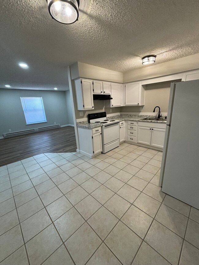 Foto del edificio - Azalea Trail Apartments