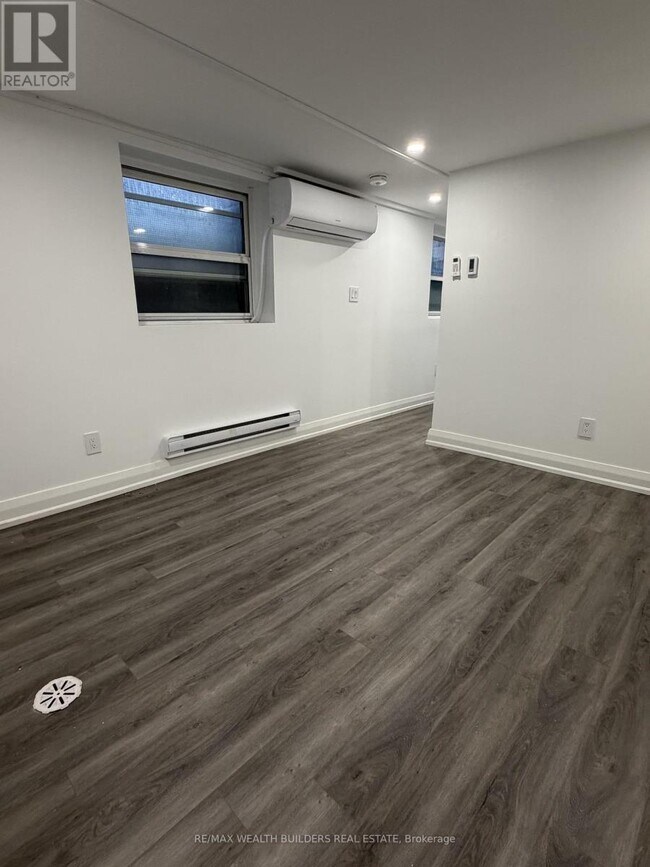 Photo du bâtiment - 219 Jarvis St