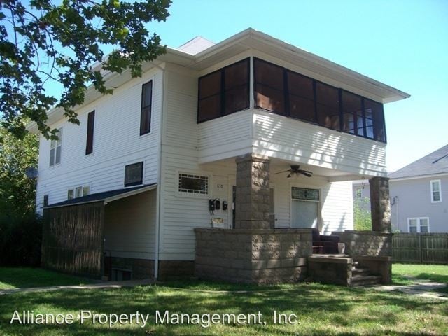 Primary Photo - 830 Moro St