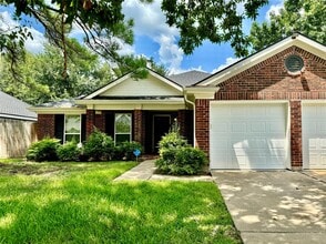 Building Photo - 17410 Saxon Dr