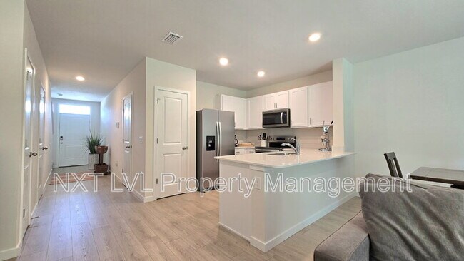 Building Photo - 8369 Everly Preserve Dr