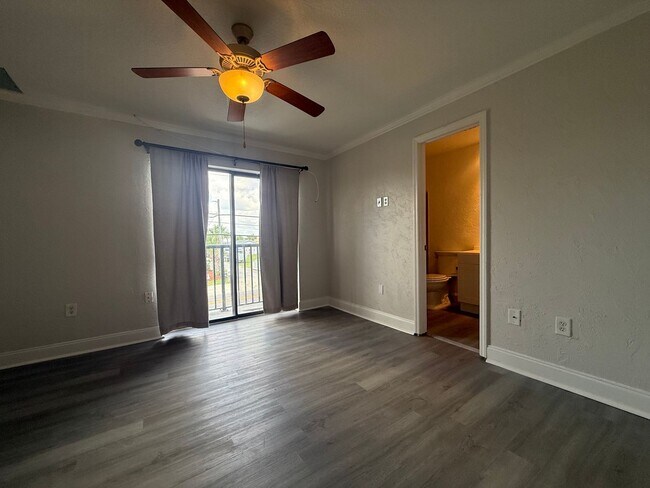 Foto del edificio - Spacious 2 bedroom 2.5 bathroom condo