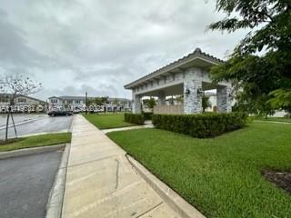Foto del edificio - 2690 SE 18th St