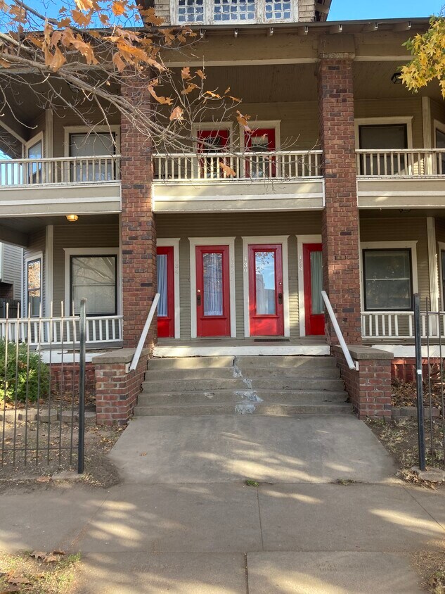 Primary Photo - 434 N Topeka Ave