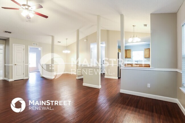 Foto del edificio - 8281 Maple St