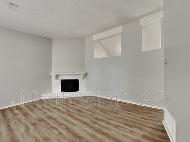 Building Photo - 8038 Flamingo Dr