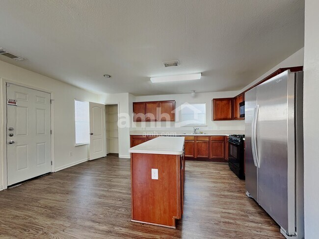 Foto del edificio - 11322 Flying Geese Ln