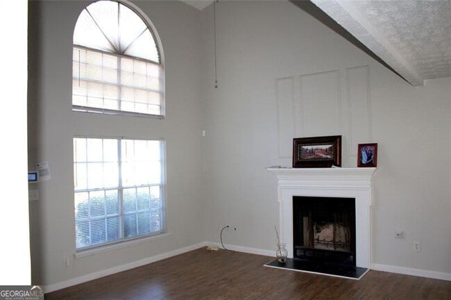 Foto del edificio - 4879 Ardsley Dr