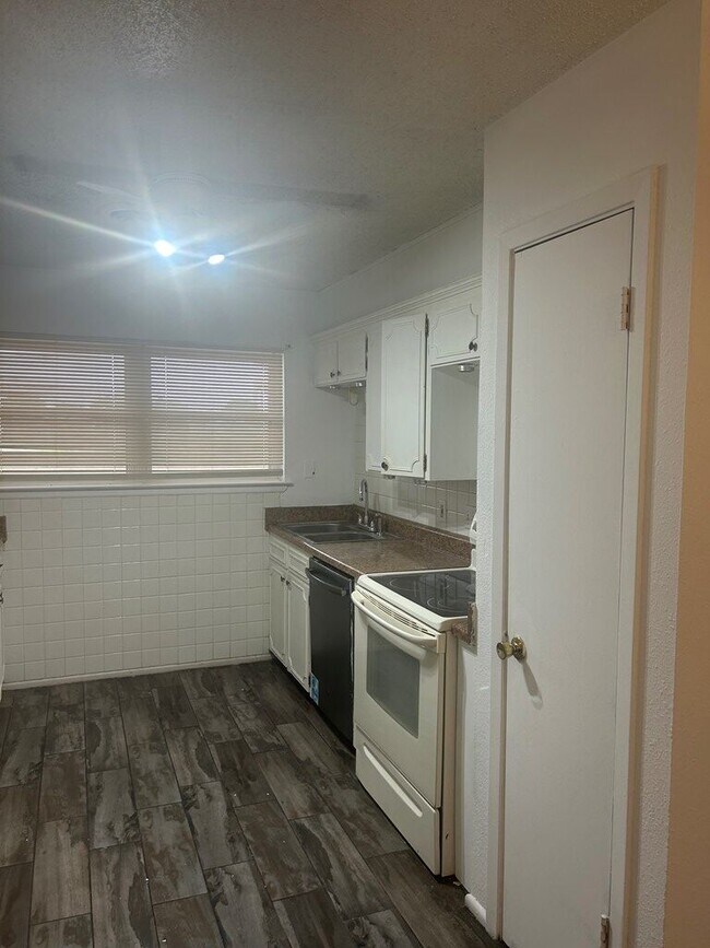 Foto del edificio - 1708 E 50th St