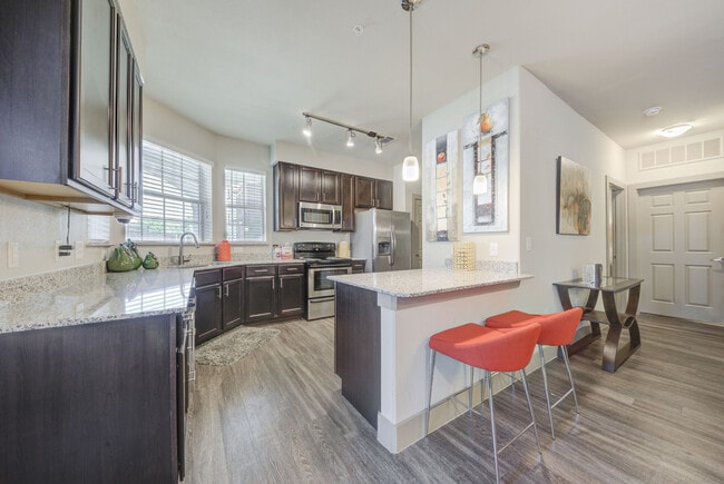 Lone Oak apartments — community photo - Lone Oak