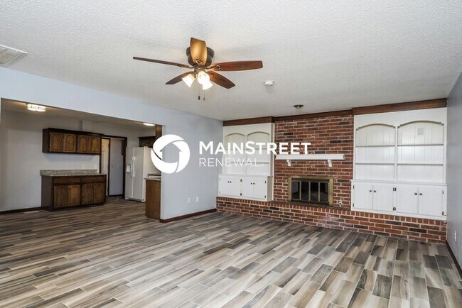 Building Photo - 3 Bedroom Pet-Friendly Home in Bethany, OK with Main Street Renewal