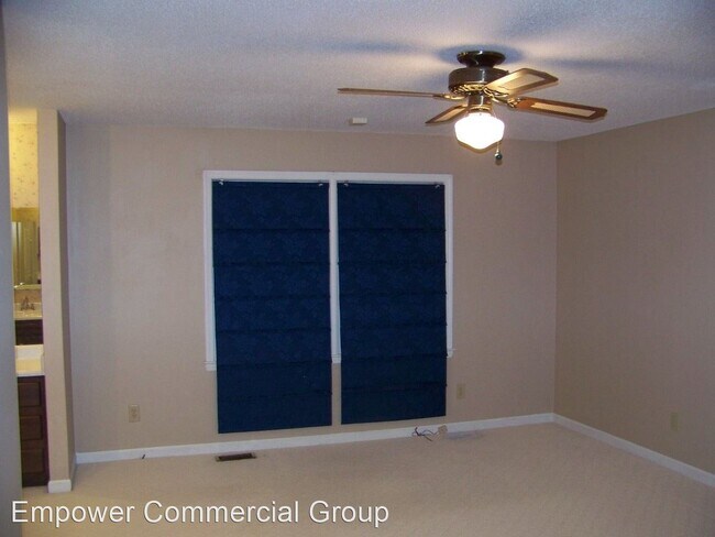Building Photo - 3 br, 2 bath House - 6414 Deland Avenue