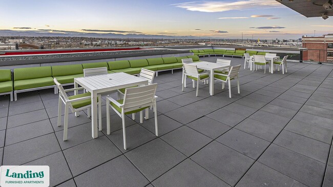 Building Photo - 1000 S Broadway