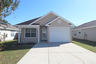 Building Photo - 1128 Sweetbriar St Building Photo - 1128 Sweetbriar St