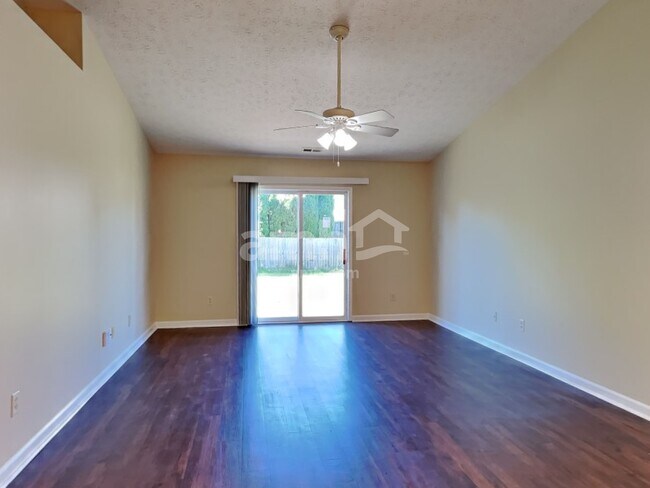 Building Photo - 1118 Spring Meadows Court