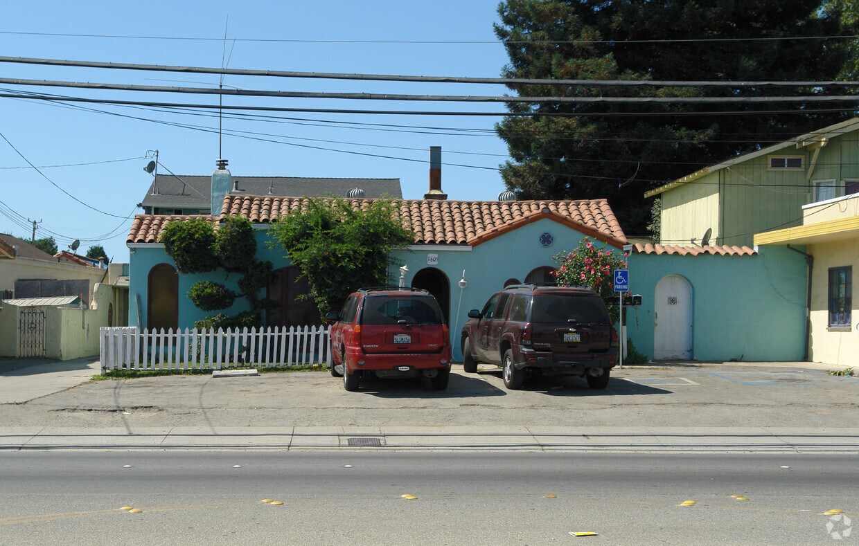 Building Photo - 1603 Freedom Blvd