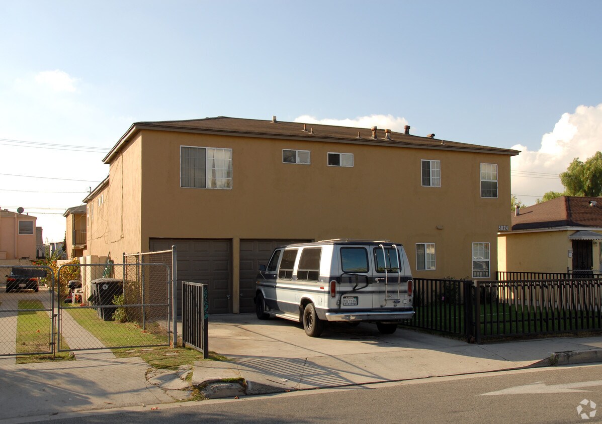 Primary Photo - 5024 E 59th Pl