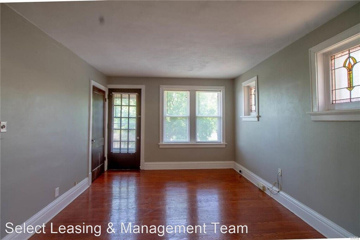 49174917 Lindenwood Ave, St. Louis, MO 63109 Apartment for Rent in