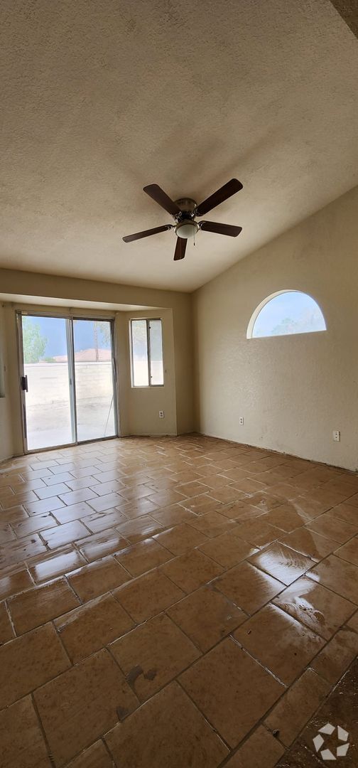 Building Photo - 30848 Bloomsbury Ln