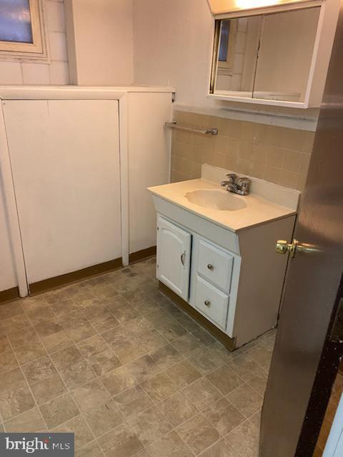 Building Photo - 44 E High St