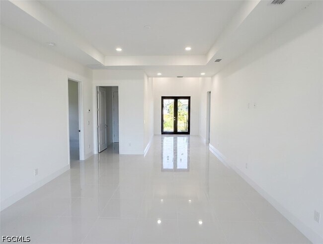 Foto del edificio - 2726 NW 41st Pl