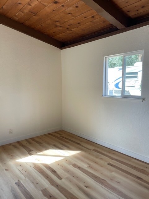 Building Photo - 380 Deodara St