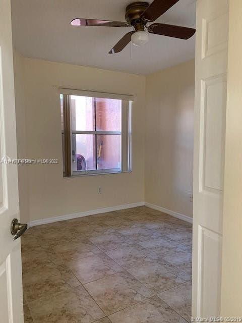 Foto del edificio - 4953 Windward Way