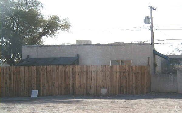 Building Photo - 1136-1142 E Drachman St