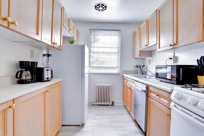 Foto del edificio - 1420 W Abingdon Dr