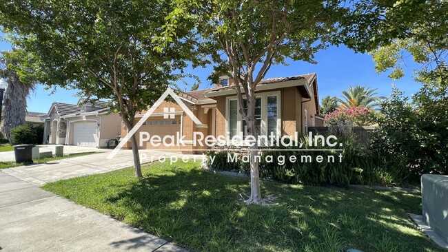 Foto del edificio - Spacious North Natomas 4bd/2ba Home with 2...