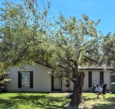 Building Photo - 5103 Wickview Ln