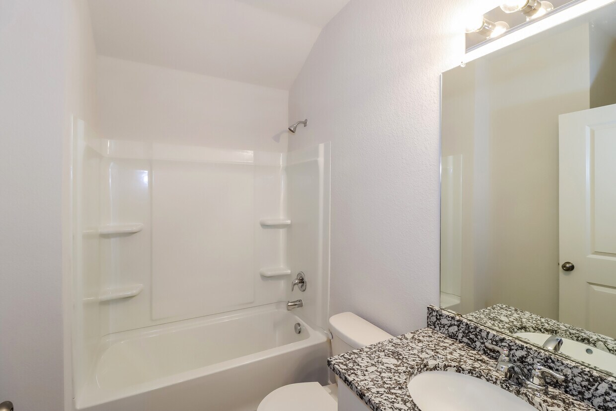 185 Rustic Trace House Rental in Snook, TX