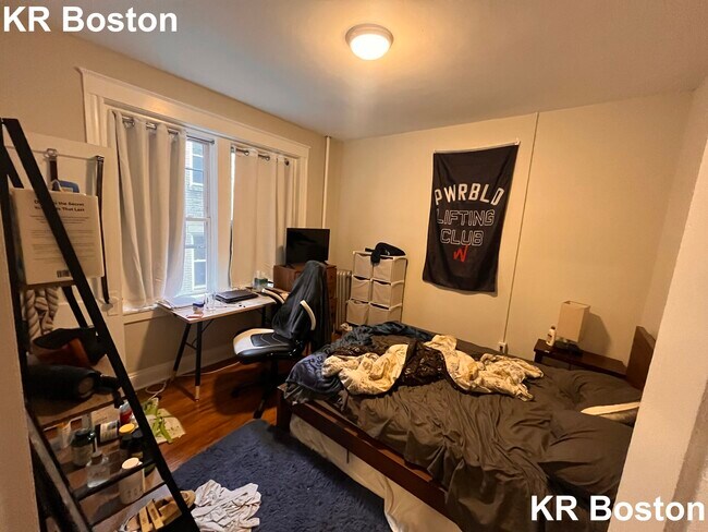 Building Photo - 1189 Commonwealth Ave