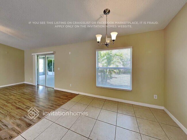 Foto del edificio - 1633 Laramie Cir