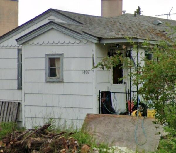 Primary Photo - 1407 W 33rd Ave