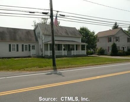 Foto del edificio - 15 East Granby Rd