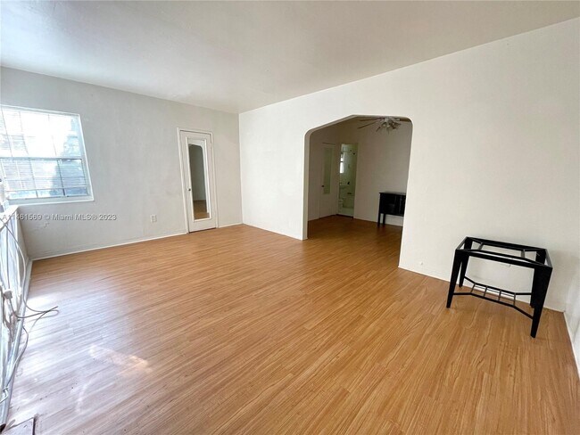Foto del edificio - 4412 NE 2nd Ave