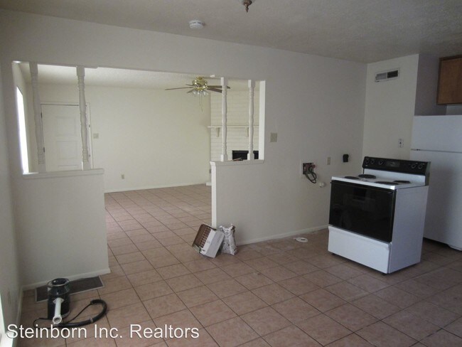 Building Photo - 2920 Majestic Rdg