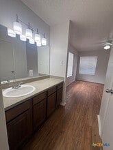 Building Photo - 205 Craddock Ave