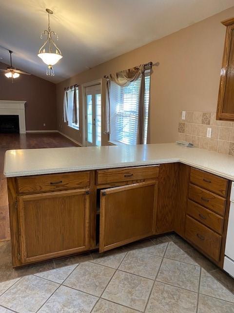 Foto del edificio - 2107 Greentree Dr