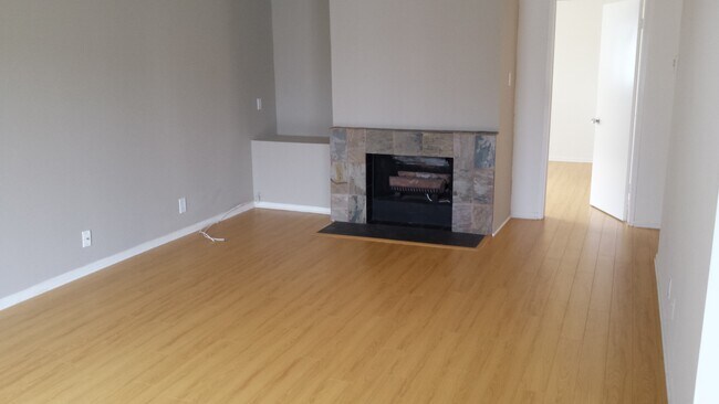 Living Room - 3008 Pacific Ave
